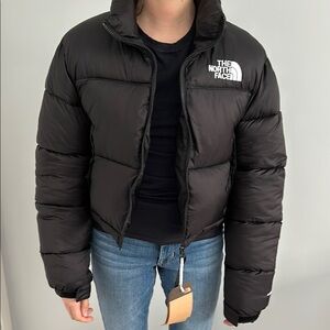 Women’s cropped black Puffer Jacket